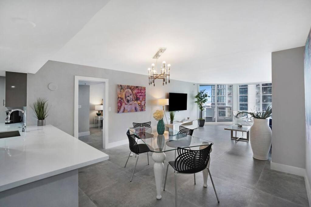 Blue Moon! In The Lap Of Luxury And Brand New! Appartamento Miami